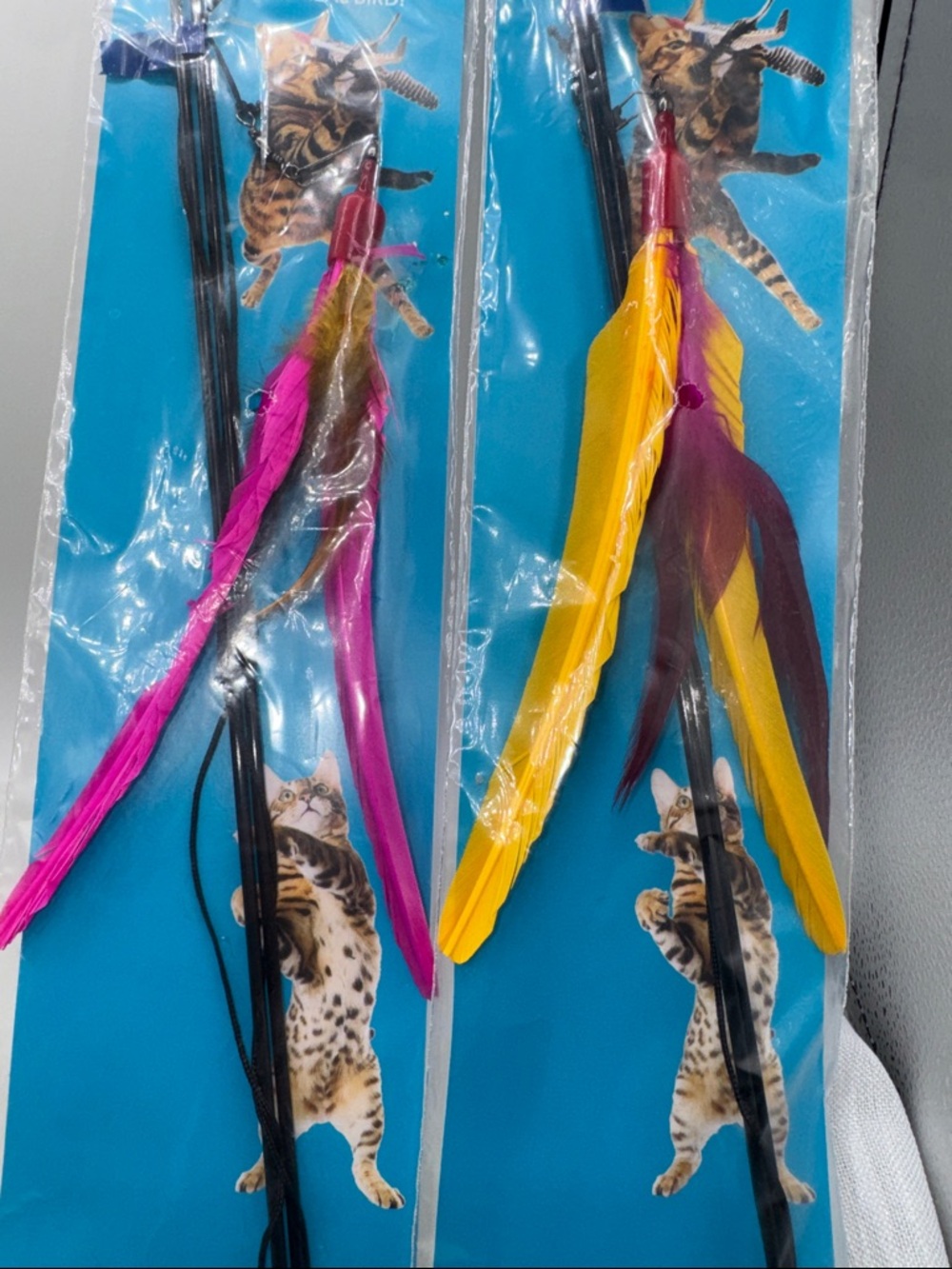 GO CAT DA BIRD FEATHER WAND ROD INTERACTIVE TEASER TOYS 36” NIP 1 pink 1 yellow